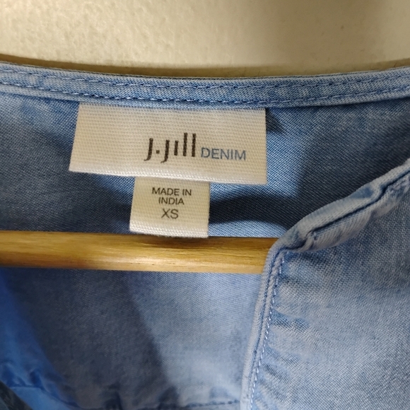 J.Jill Chambray Tencel Tunic Top XS Light Blue Split Neck Minimalist Casual Fall - Picture 6 of 8